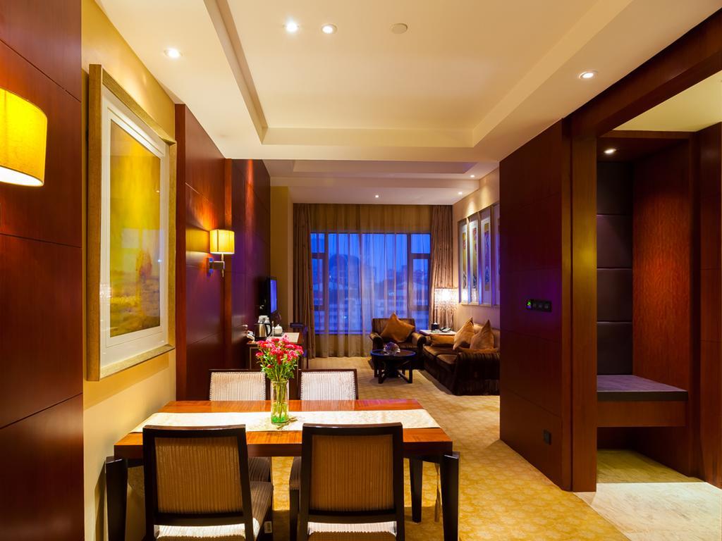 Celebrity City Hotel Chengdu Room photo